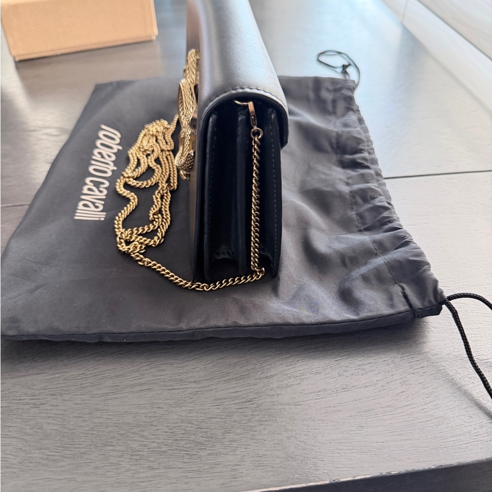 Roberto Cavalli Black Clutch with Gold Chain - Picture 4 of 5